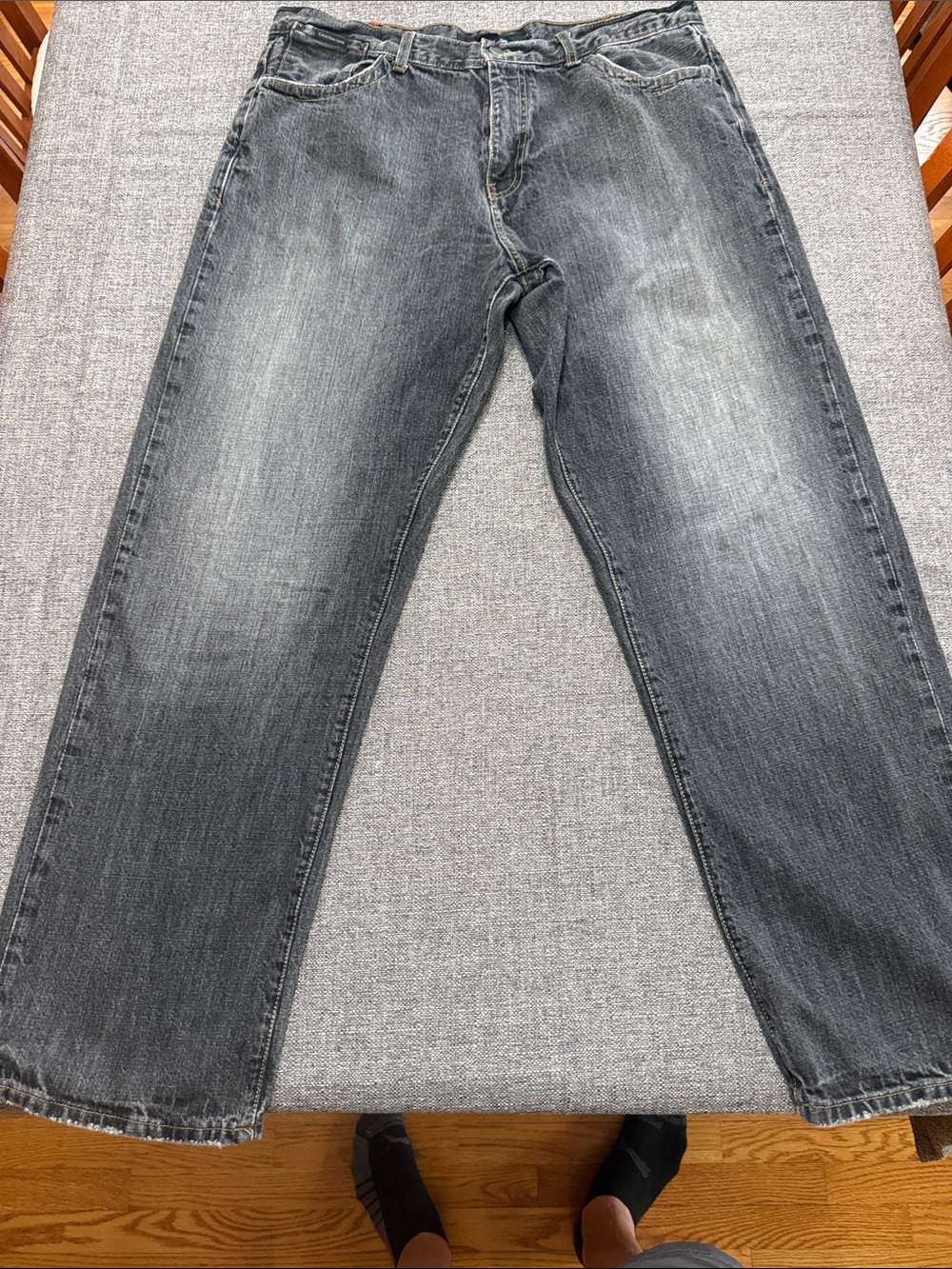 Calvin Klein Jeans Relaxed Straight-Leg in Washed Charcoal